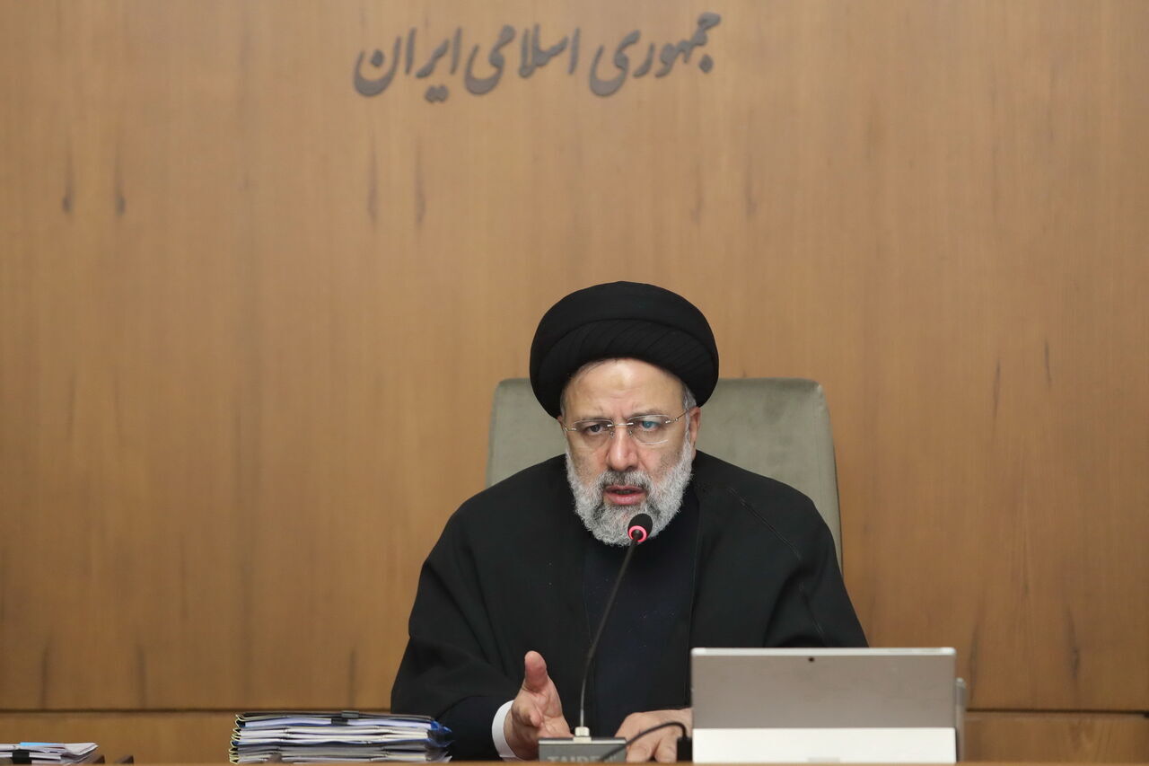 Iran president reacts to nonsense words of Biden, blasts Charlie Hebdo's insulting Move