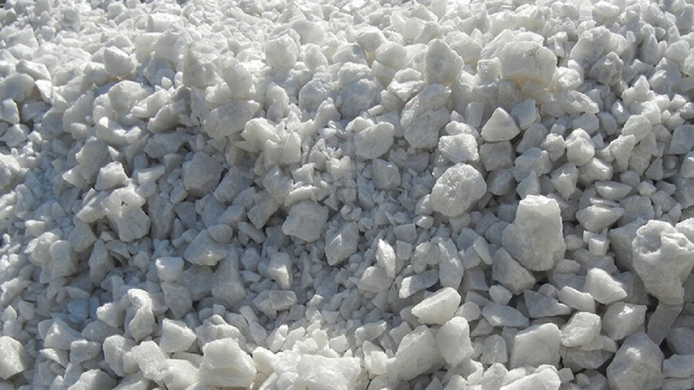 کشف 1000 کیلو سنگ سیلیس قاچاق در ملایر
