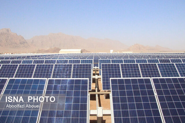 احداث بزرگترین نیروگاه خورشیدی کشور در گام‌های پایانی
