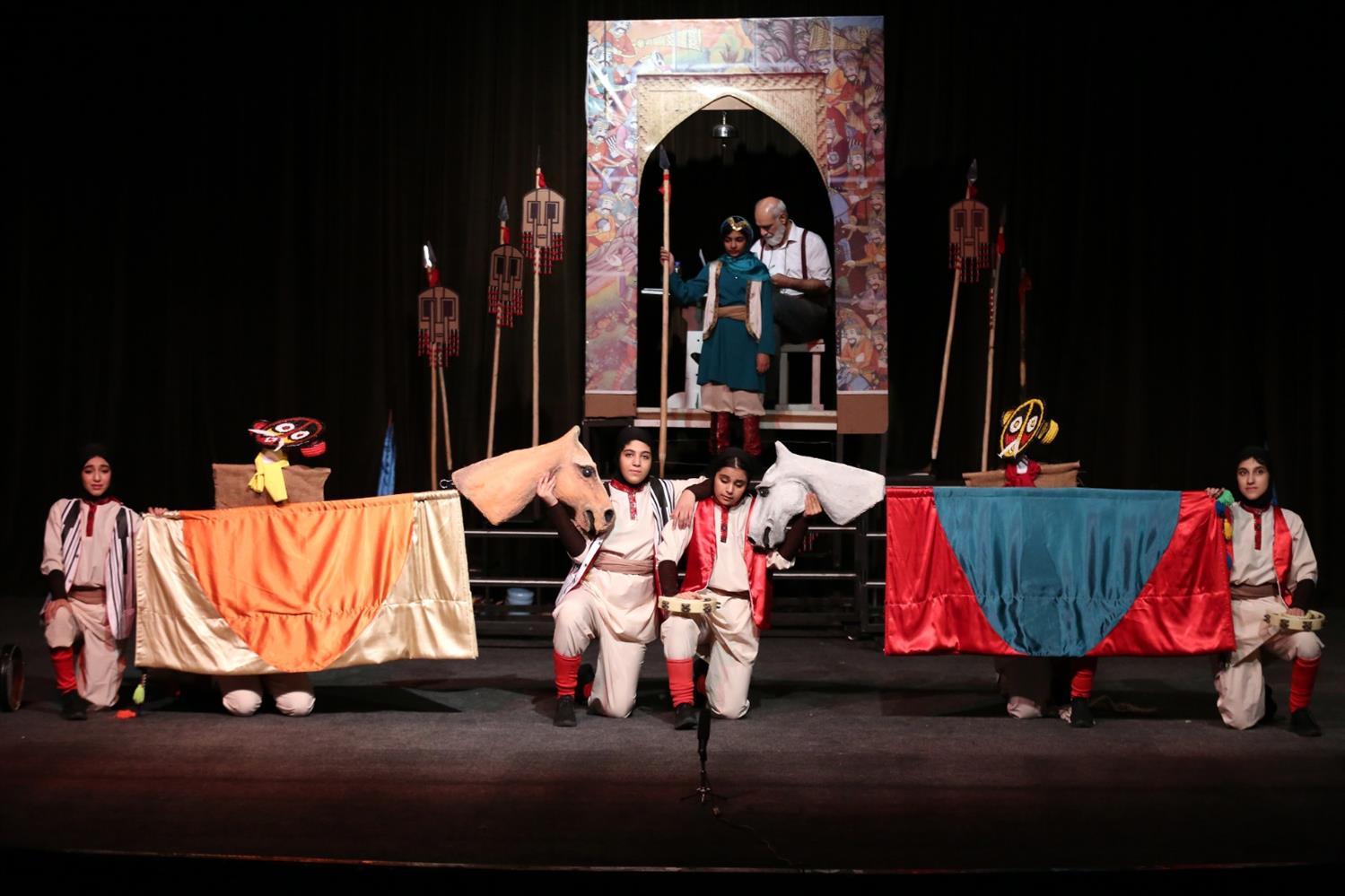 مسئولان همدانی بودجه سال‌های آینده جشنواره را قطعی کنند