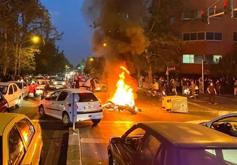خیابان، بازیگر مکمل میز جنگ
