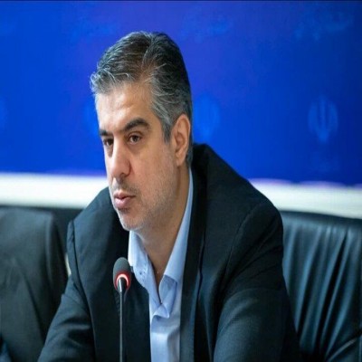 انتقاد استاندار مرکزی از بسته‌های سرمایه‌گذاری این استان