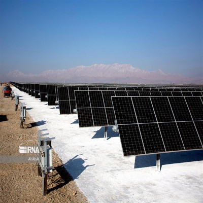روند اجرای نیروگاه‌های خورشیدی در استان مرکزی مطلوب است