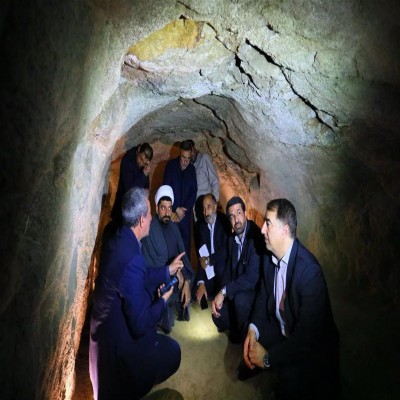 دستکند سامن به یکی از قطب‌های گردشگری استان تبدیل شود