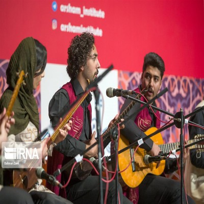 هنرمندان 5 استان روی صحنه می‌روند