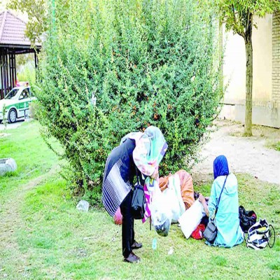 جولان معتادان متجاهر در پارک‌ها در سایه اقدام‌های غیر مؤثر و جلسه‌پسند