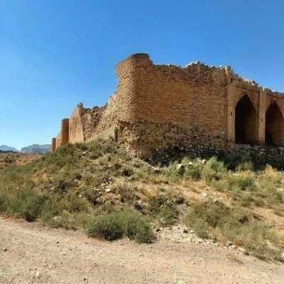 فاز اول مرمت کاروانسرای شاه عباسی ورده کلید خورد