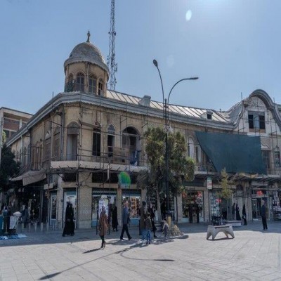 مرمت جداره‌های میدان امام (ره) همدان با نظارت میراث‌ فرهنگی انجام می‌شود