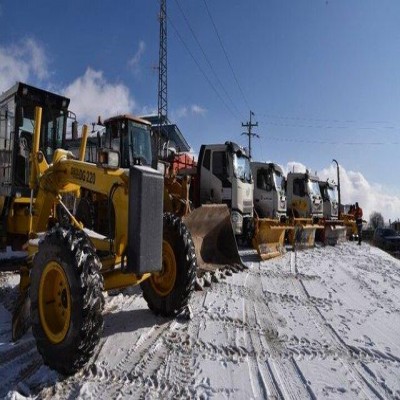 آغاز طرح راهداری زمستانی در محورهای مواصلاتی استان کردستان