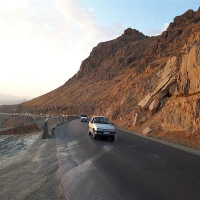 شتاب‌گرفتن پروژه تعریض گردنه صلوات‌آباد سنندج با مشارکت 35 میلیاردی مؤدیان کردستانی